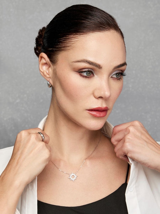 Arracadas Firmamento con Zirconia 5A en Plata 925 y Baño de Oro Blanco de 18 kt.