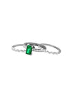 Anillo Trilogía Estelar con Esmeralda en Plata 925 y Baño de Oro Blanco de 18 kt.