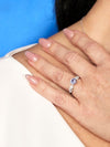 Anillo Nova con Alejandrita en Plata 925 y Baño de Oro Blanco de 18 kt.