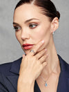 Anillo Lluvia de Luz con Topacio Sky Blue en Plata 925 y Baño de Oro Blanco de 18 kt.