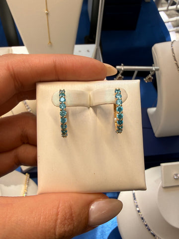 Arracadas Aqua con Zirconia Azul Celeste en Plata 925 y Baño de Oro Blanco de 18 kt.